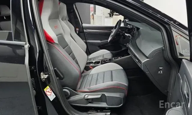 VOLKSWAGEN GOLF GTI 8TH GENERATION 2023