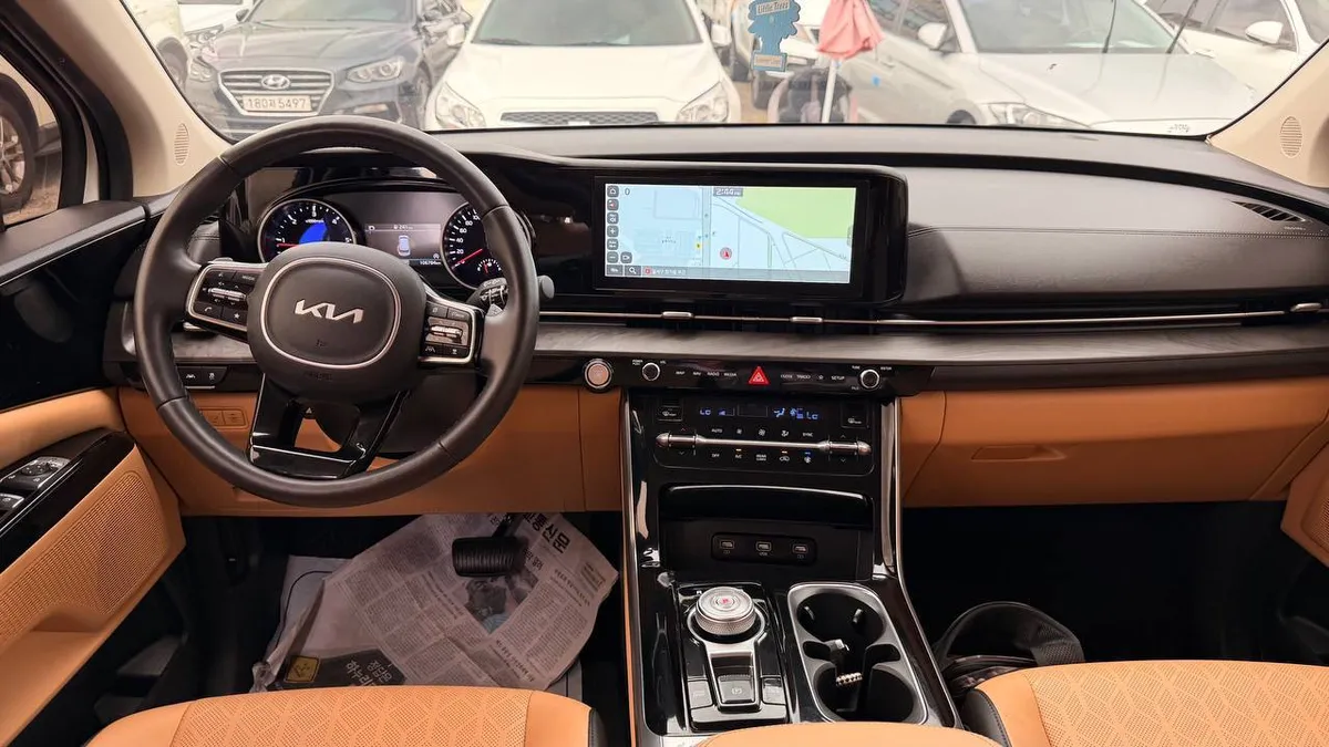 KIA CARNIVAL NOBLESSE 2022