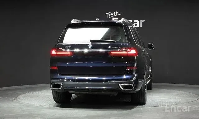 BMW X7 XDRIVE40I M-SPORT 6-SEATER 2022