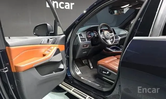 BMW X7 XDRIVE40I M-SPORT 6-SEATER 2022