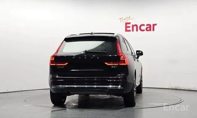 VOLVO XC60 B6 ULTIMATE BRIGHT 2022