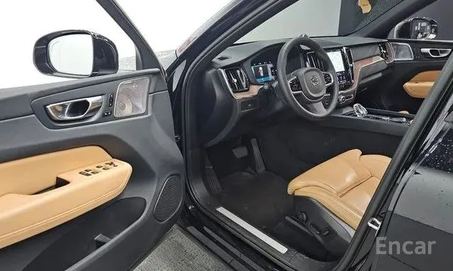 VOLVO XC60 B6 ULTIMATE BRIGHT 2022