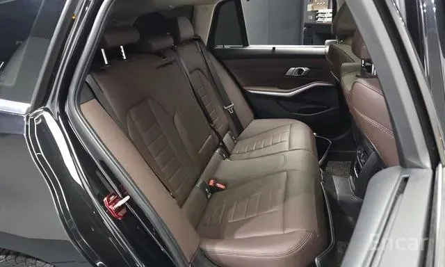 BMW 320D TOURING LUXURY 2022
