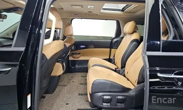 KIA CARNIVAL SIGNATURE 2023
