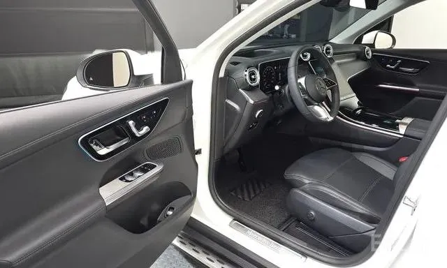 MERCEDES-BENZ GLC 220D 4MATIC 2023