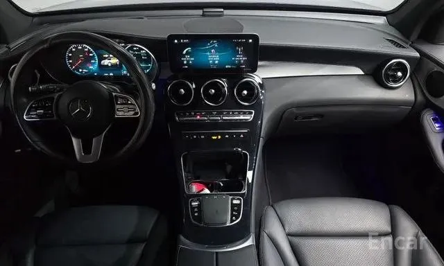 MERCEDES-BENZ GLC300E 4MATIC 2022