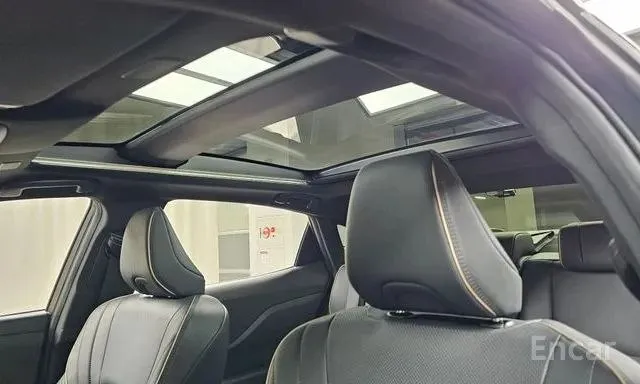TOYOTA CROWN CROSSOVER HYBRID 2023