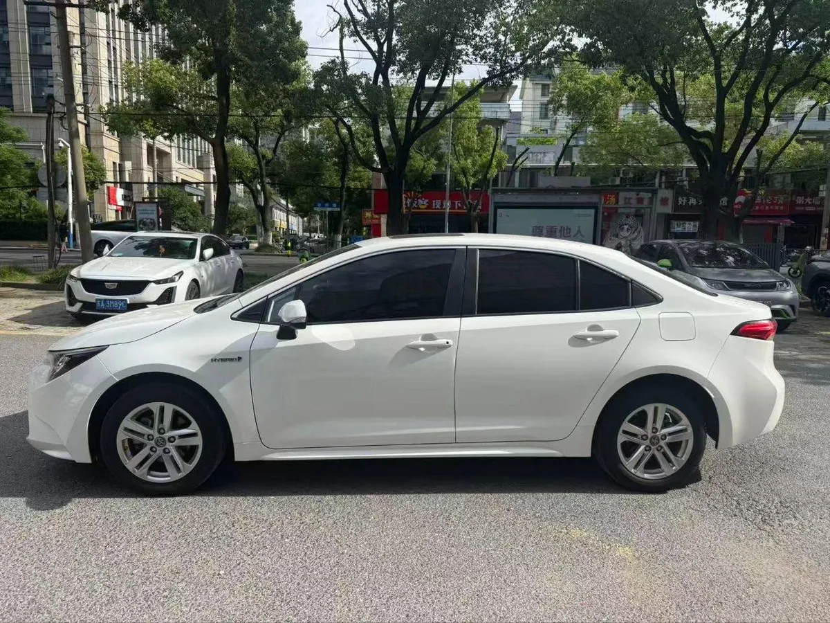 TOYOTA COROLLA 2023