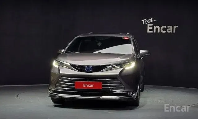 TOYOTA SIENNA LIMITED 2022
