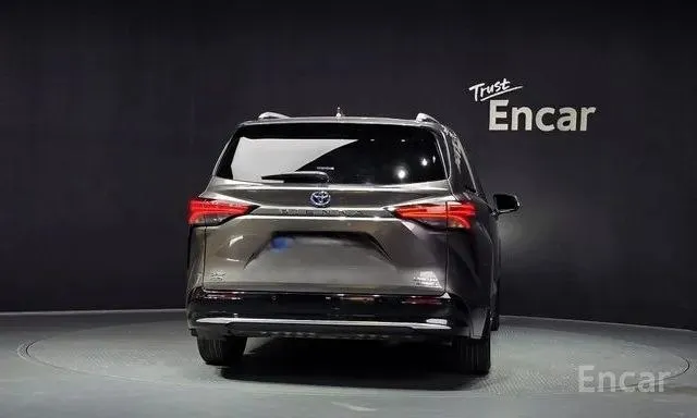 TOYOTA SIENNA LIMITED 2022