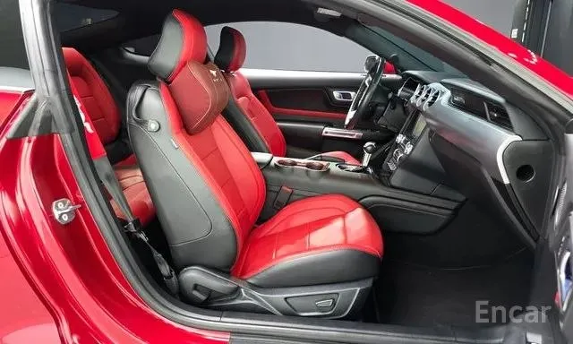 FORD MUSTANG 2023