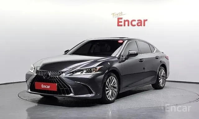 LEXUS ES300H LUXURY 2023
