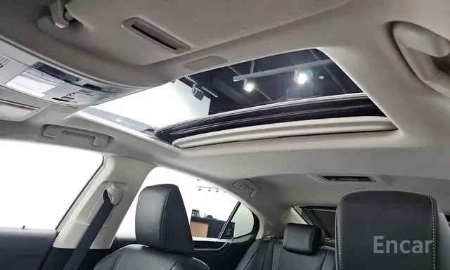LEXUS ES300H LUXURY 2023