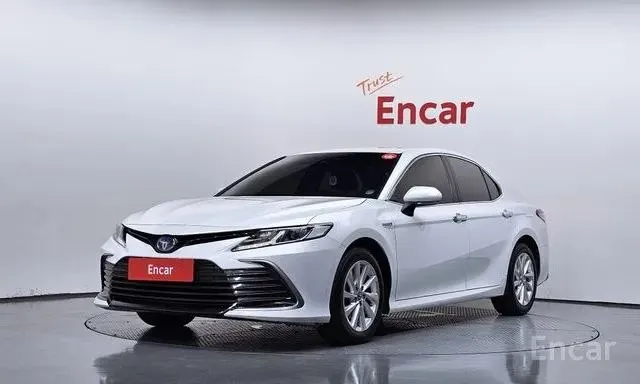 TOYOTA CAMRY LE HYBRID 2023