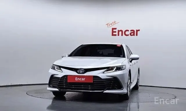 TOYOTA CAMRY LE HYBRID 2023
