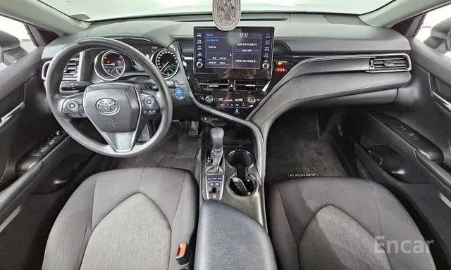 TOYOTA CAMRY LE HYBRID 2023