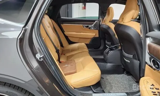 VOLVO S90 B6 ULTIMATE BRIGHT 2022