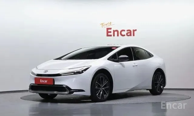 TOYOTA PRIUS XLE 2023