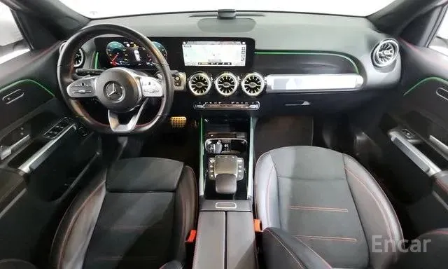 MERCEDES-BENZ GLB250 4MATIC 2022