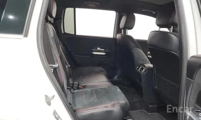 MERCEDES-BENZ GLB250 4MATIC 2022