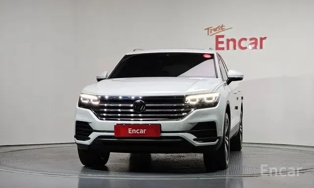 VOLKSWAGEN TOUAREG PREMIUM 2022