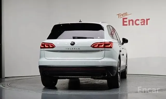 VOLKSWAGEN TOUAREG PREMIUM 2022