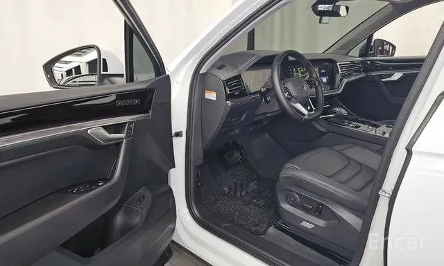 VOLKSWAGEN TOUAREG PREMIUM 2022