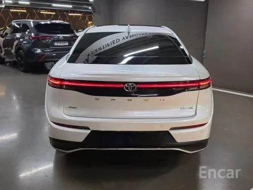 TOYOTA CROWN CROSSOVER HYBRID 2023