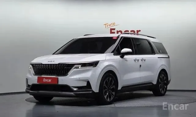 KIA CARNIVAL NOBLESSE 2022