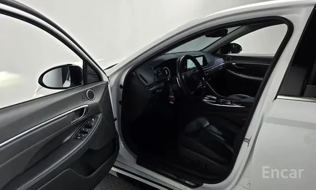 HYUNDAI SONATA PREMIUM PLUS 2023
