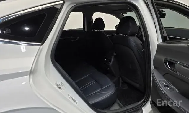 HYUNDAI SONATA PREMIUM PLUS 2023