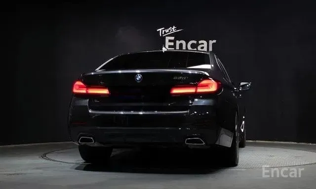 BMW 520I M-SPORT 2022