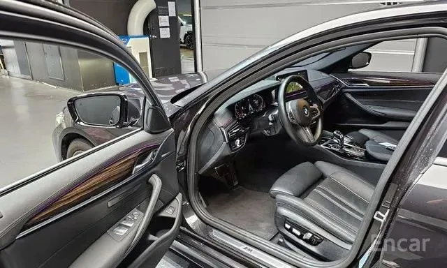 BMW 520I M-SPORT 2022