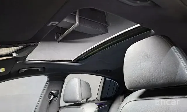 BMW 520I M-SPORT 2022