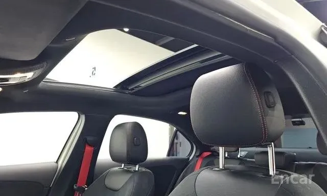 MERCEDES-BENZ A35 AMG 4MATIC 2022