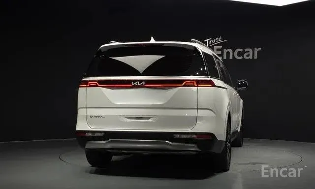 KIA CARNIVAL NOBLESSE 2023