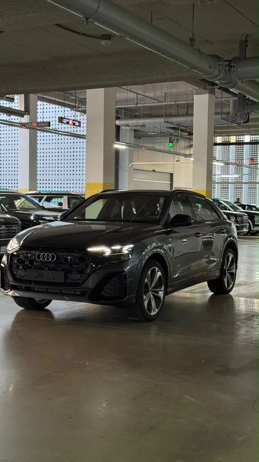 AUDI Q8 PREMIUM 2026
