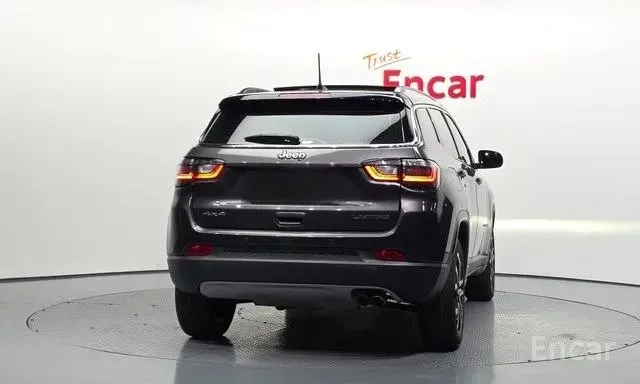 JEEP COMPASS LIMITED 2022