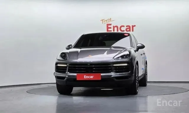 PORSCHE CAYENNE COUPE 2022