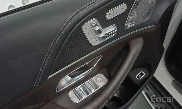 MERCEDES-BENZ GLS400D 4MATIC 2022