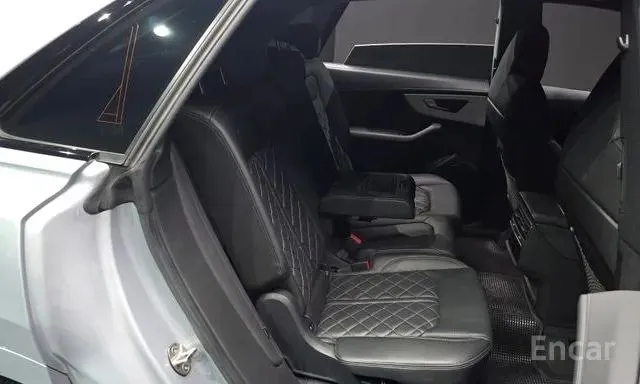 AUDI Q8 PREMIUM 2022