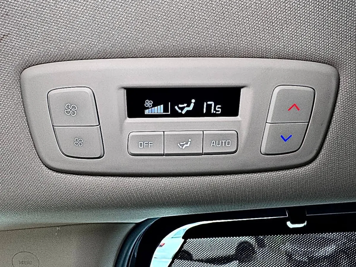 KIA CARNIVAL 2022