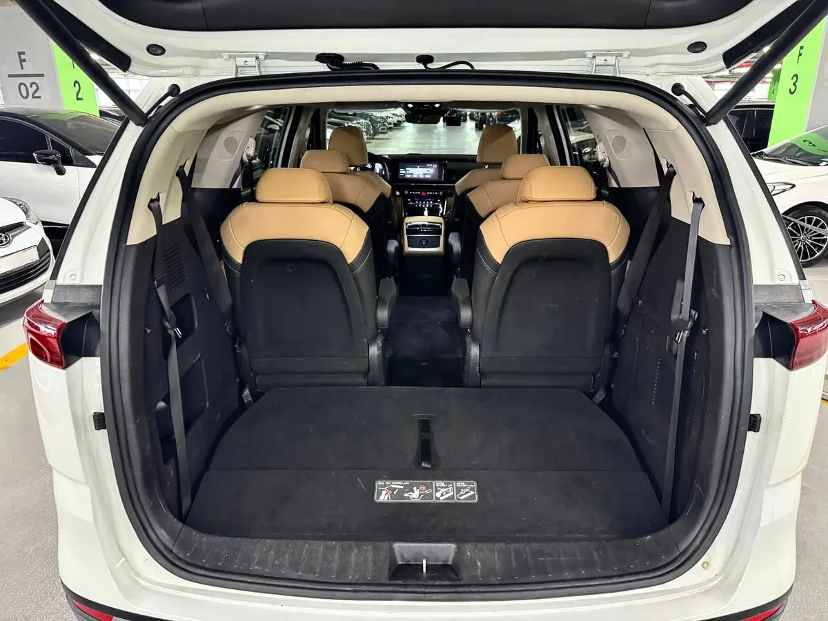 KIA CARNIVAL 2022