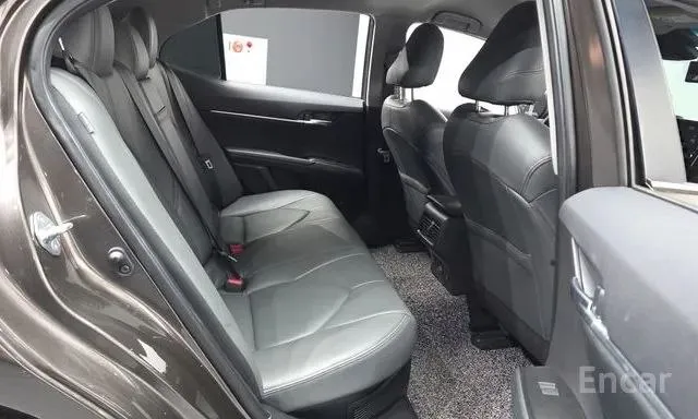 TOYOTA CAMRY LE HYBRID 2022