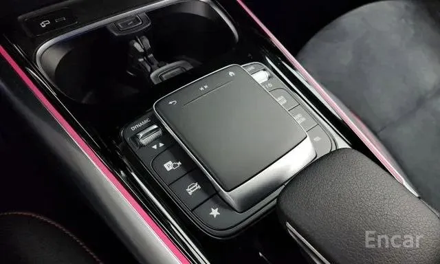 MERCEDES-BENZ GLA250 4MATIC 2022