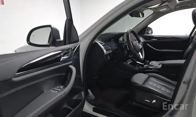 BMW X3 XDRIVE20I 2022