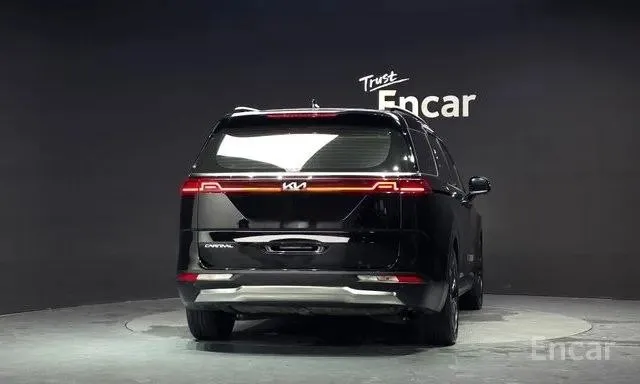 KIA CARNIVAL NOBLESSE 2023