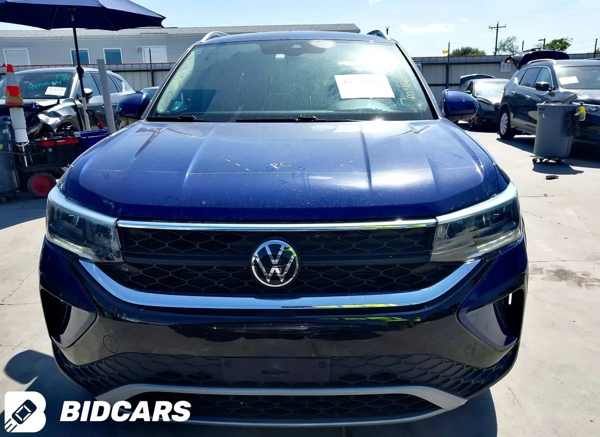 VOLKSWAGEN TAOS SE 2023