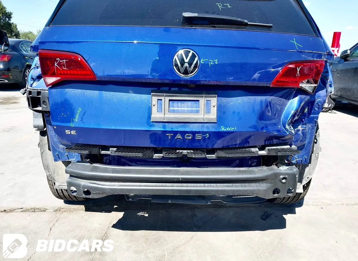 VOLKSWAGEN TAOS SE 2023