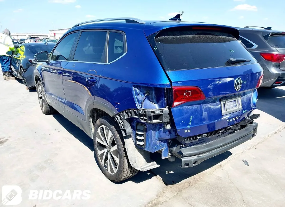 VOLKSWAGEN TAOS SE 2023